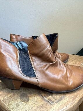 remonte Brown Leather Ankle Boots - Women size 40